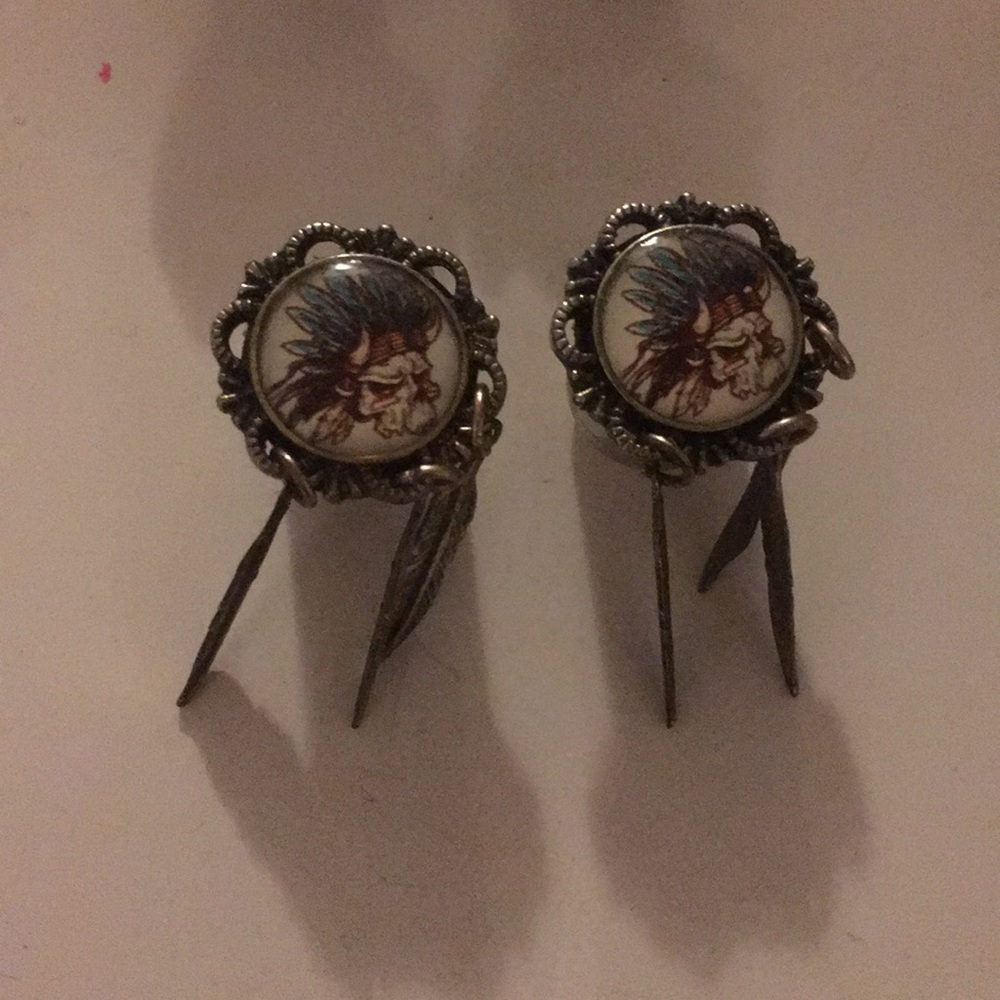 Assortment of gauges